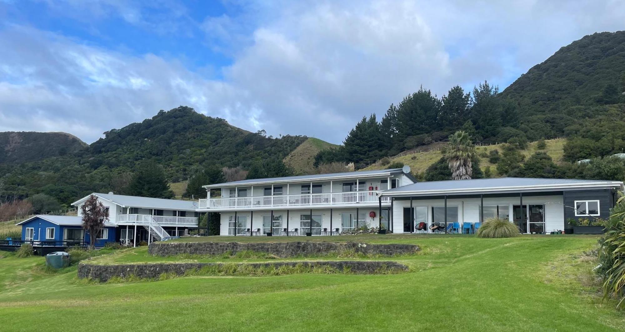 Lottin Point Motel Cape Runaway Exterior foto